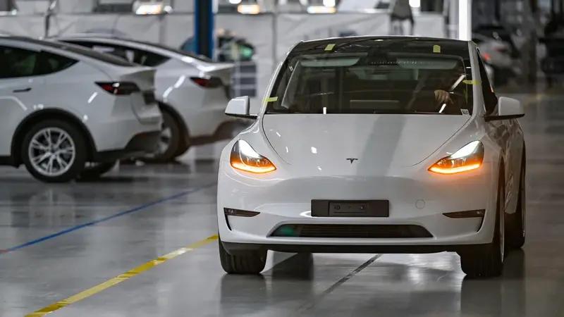 Tesla Slashes Model Y Prices Again. Thousands of Euros Cheaper Now