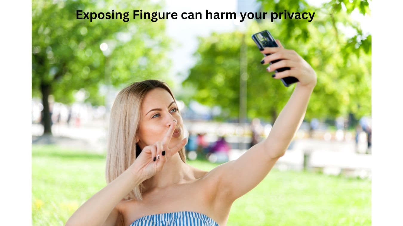 Never show fingertips in selfies; be safe from new scams. How?